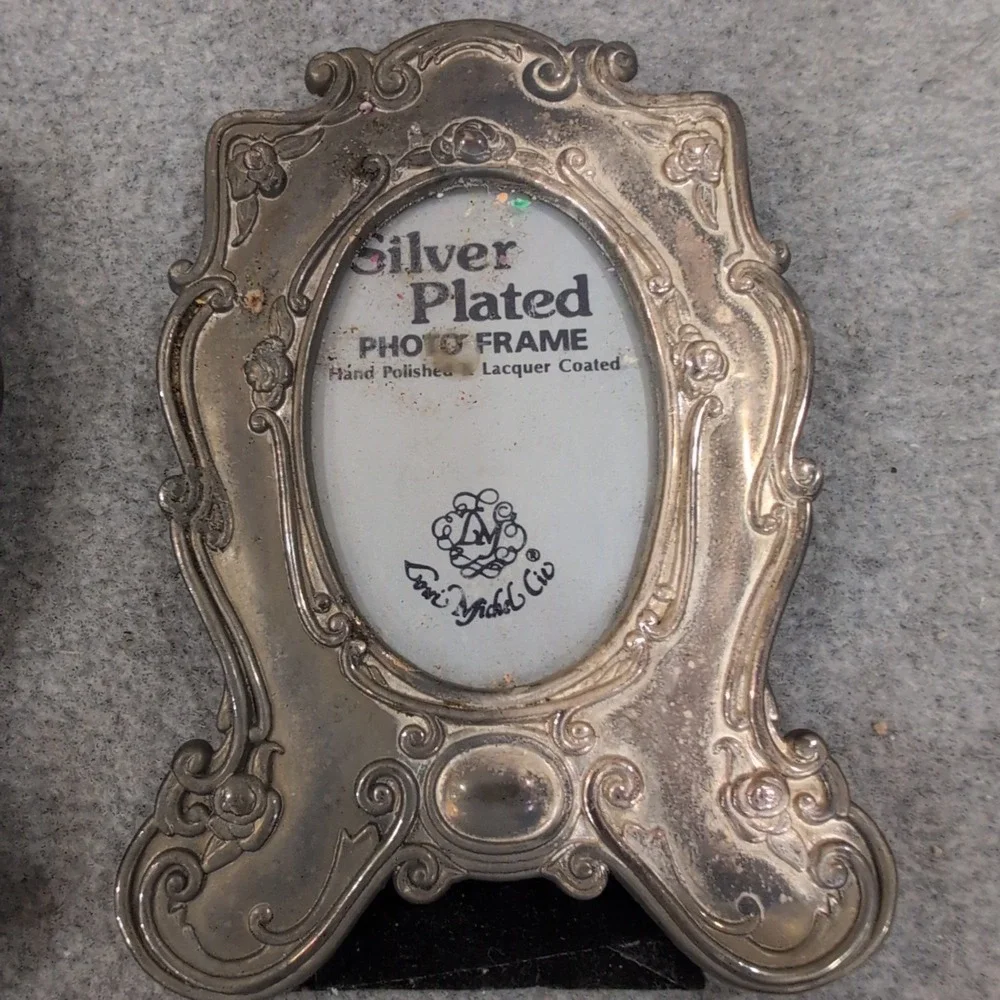 Loui‎ Michel & Cie Silver Plated Art Nouveau Mini Photo Frames Set of 2 Floral